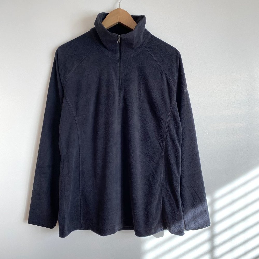Columbia NWOT Women's Light Weight Fleece, Half Zip Pull Over, Black, Size Large